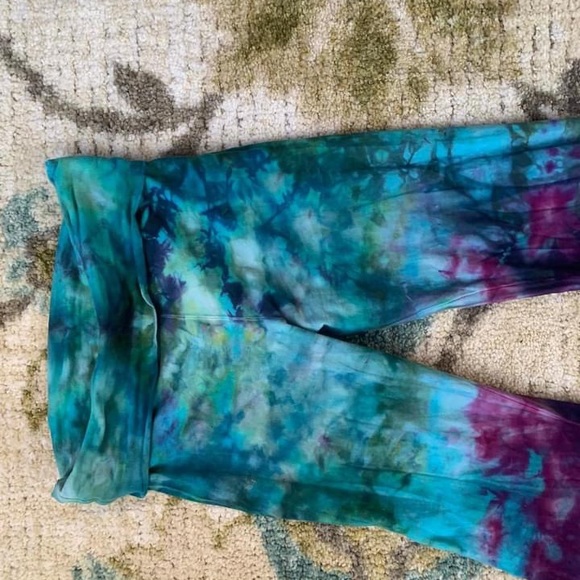 Thetyingalchemist x Gratefullythreaded Mermaid Bells - Picture 2 of 5